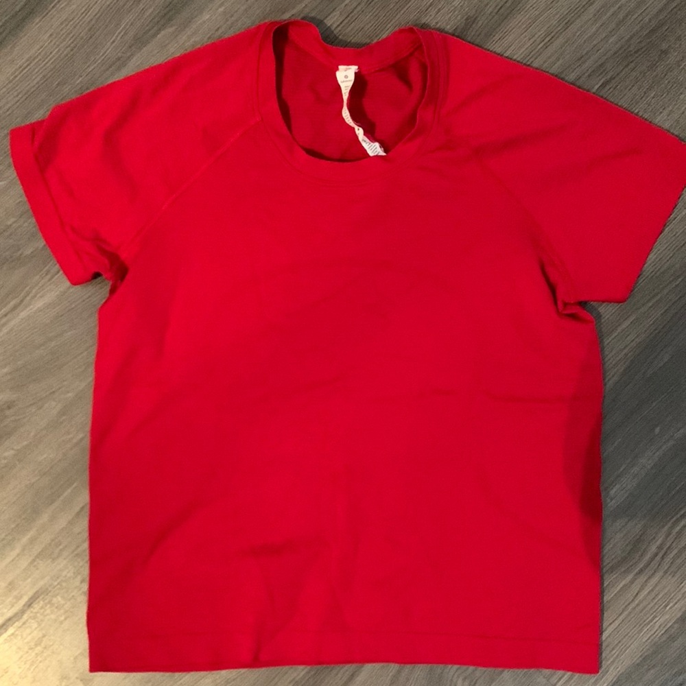 LULULEMON RUN SWIFTLY TSHIRT SIZE 8